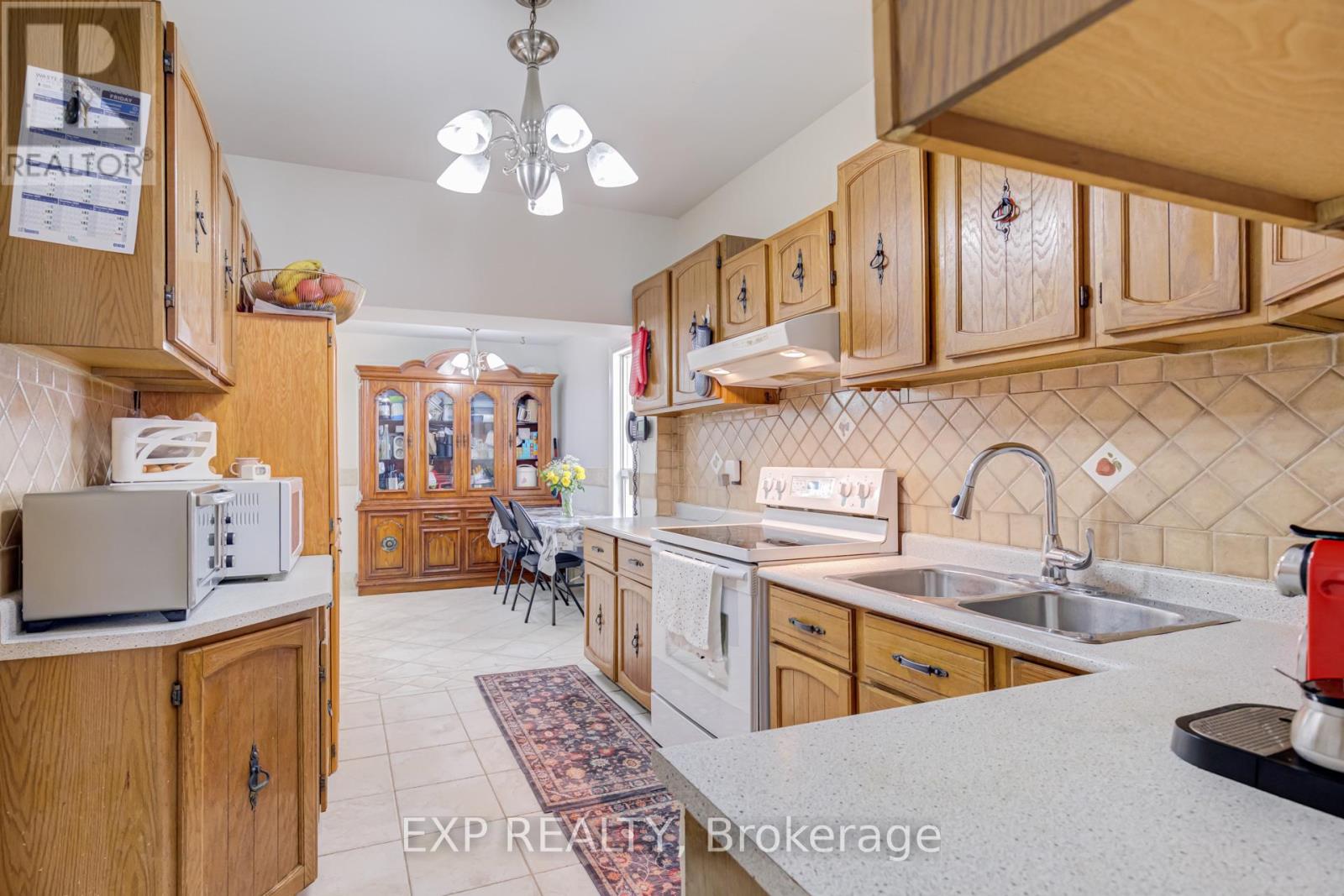 444 Maybank Avenue, Toronto, Ontario  M6N 3S8 - Photo 5 - W12975632