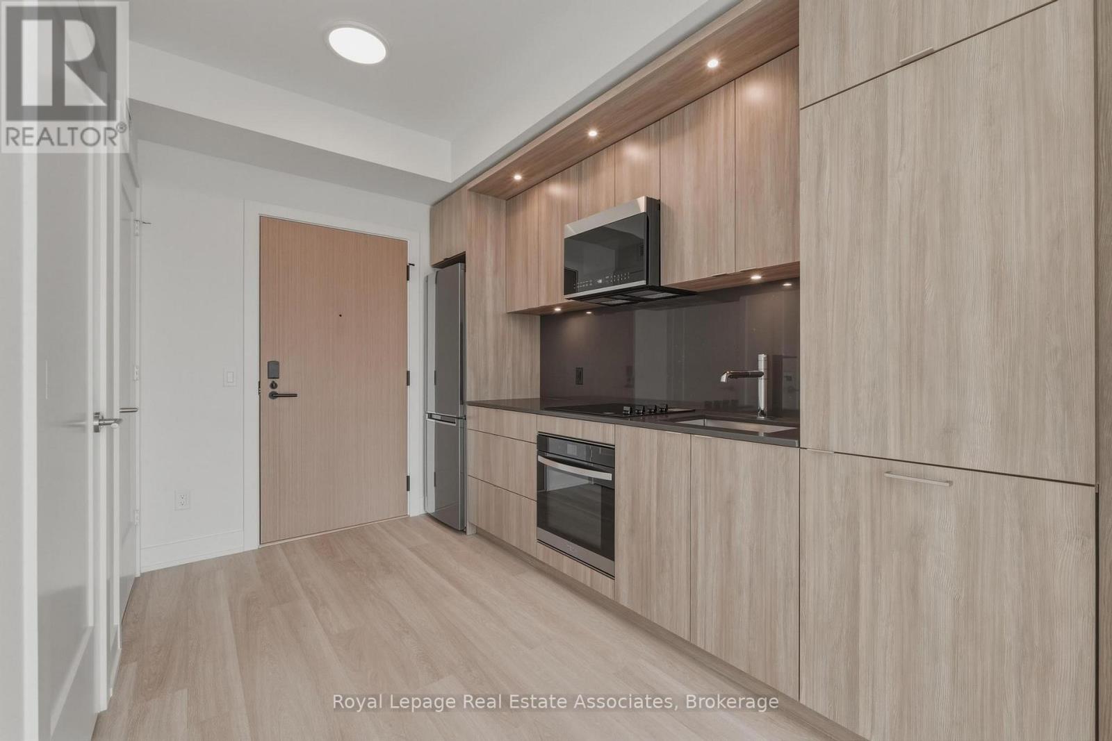 1507 - 25 Cordova Avenue, Toronto, Ontario  M9A 0E5 - Photo 4 - W12975648