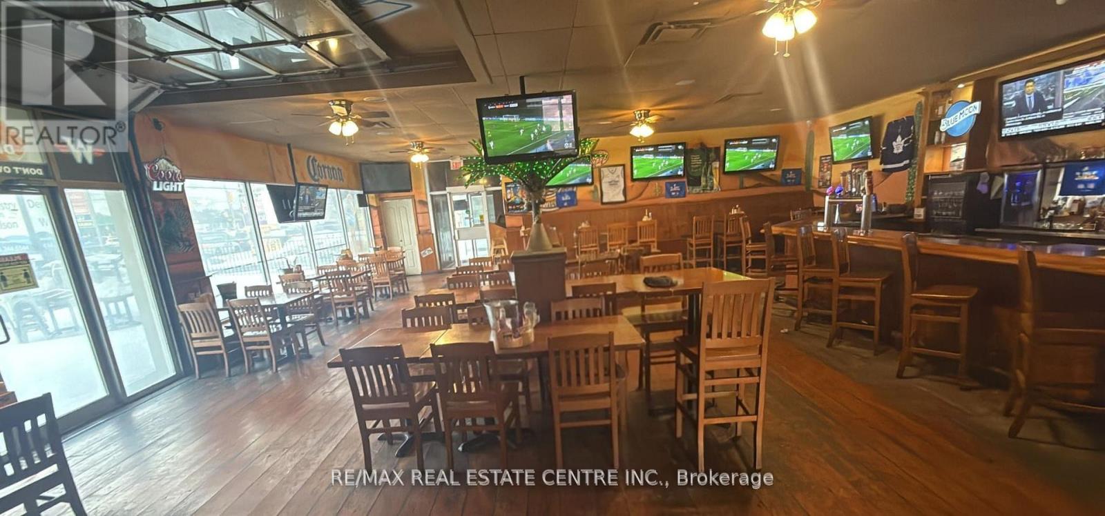 1617 Wilson Avenue, Toronto, Ontario  M3L 1A5 - Photo 4 - W12975654