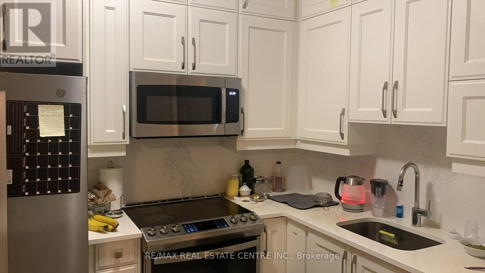 401 - 460 Gordon Krantz Avenue, Milton, Ontario  L9E 1Z2 - Photo 5 - W12975668