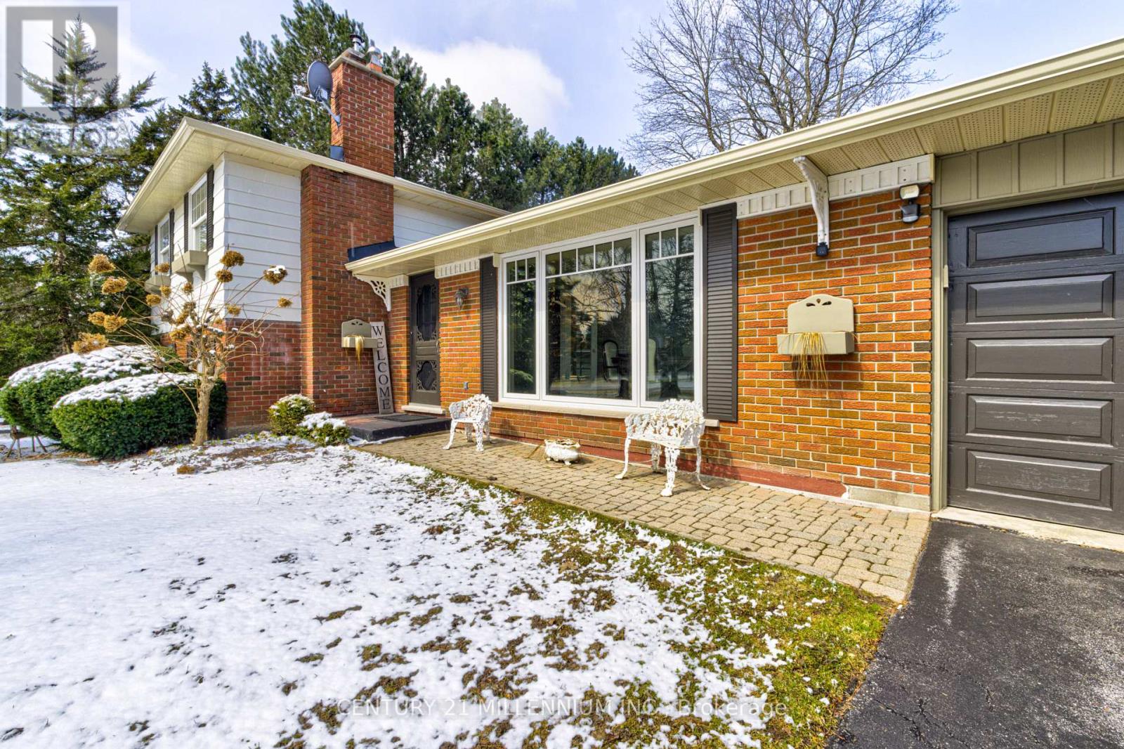 1659 Hawthorn Avenue, Caledon, Ontario  L7K 0X2 - Photo 4 - W12975674