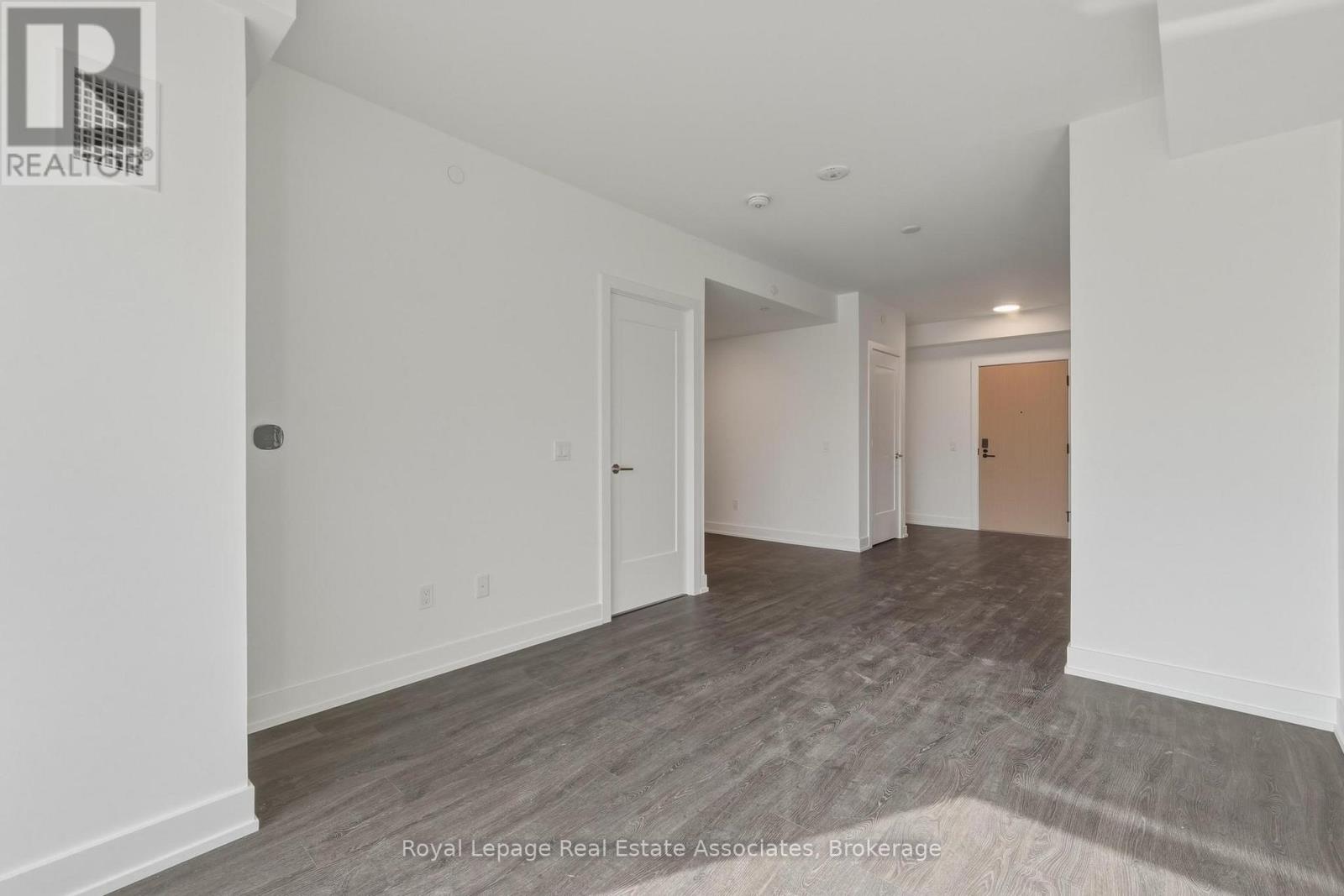 1010 - 25 Cordova Avenue, Toronto, Ontario  M9A 0E5 - Photo 10 - W12975676