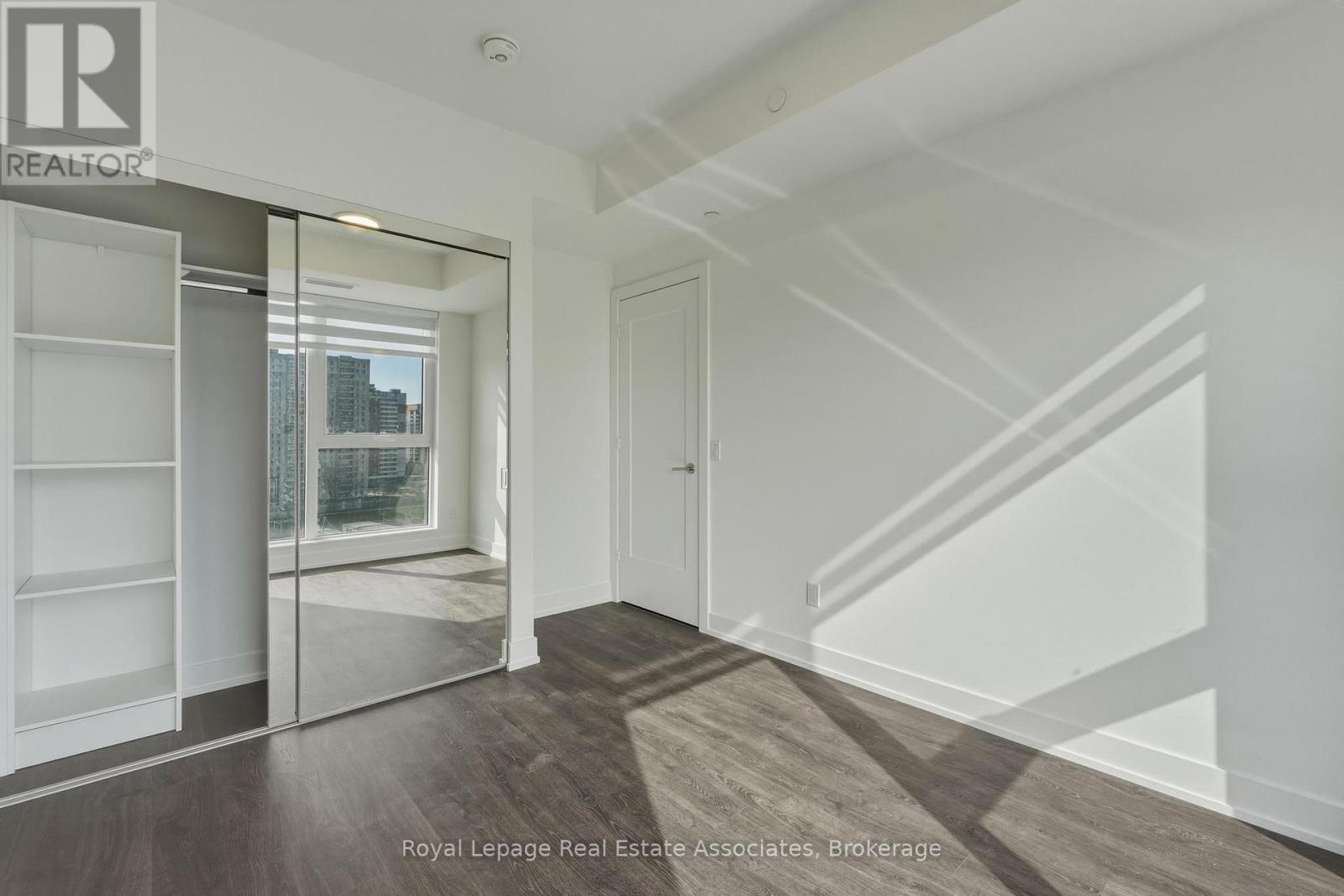 1010 - 25 Cordova Avenue, Toronto, Ontario  M9A 0E5 - Photo 13 - W12975676