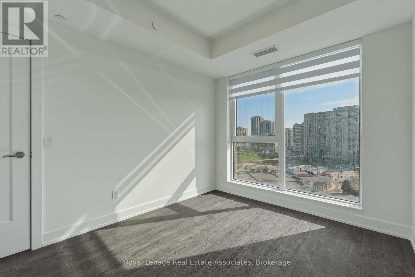 1010 - 25 Cordova Avenue, Toronto, Ontario  M9A 0E5 - Photo 14 - W12975676