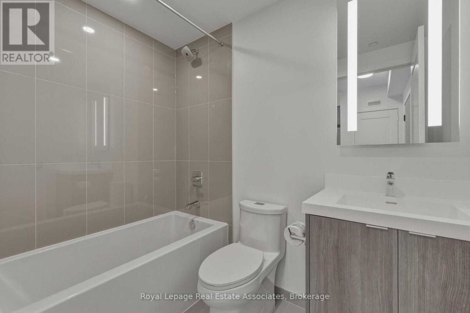 1010 - 25 Cordova Avenue, Toronto, Ontario  M9A 0E5 - Photo 15 - W12975676