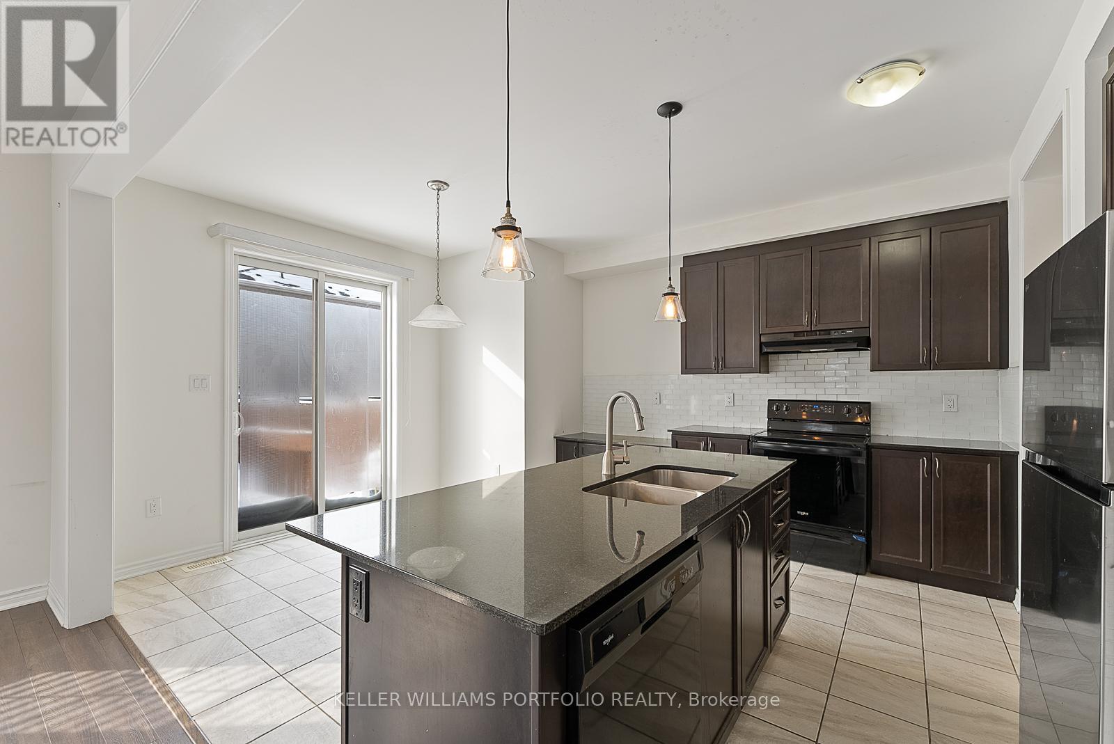 92 Callandar Road, Brampton, Ontario  L7A 5E2 - Photo 10 - W12975686