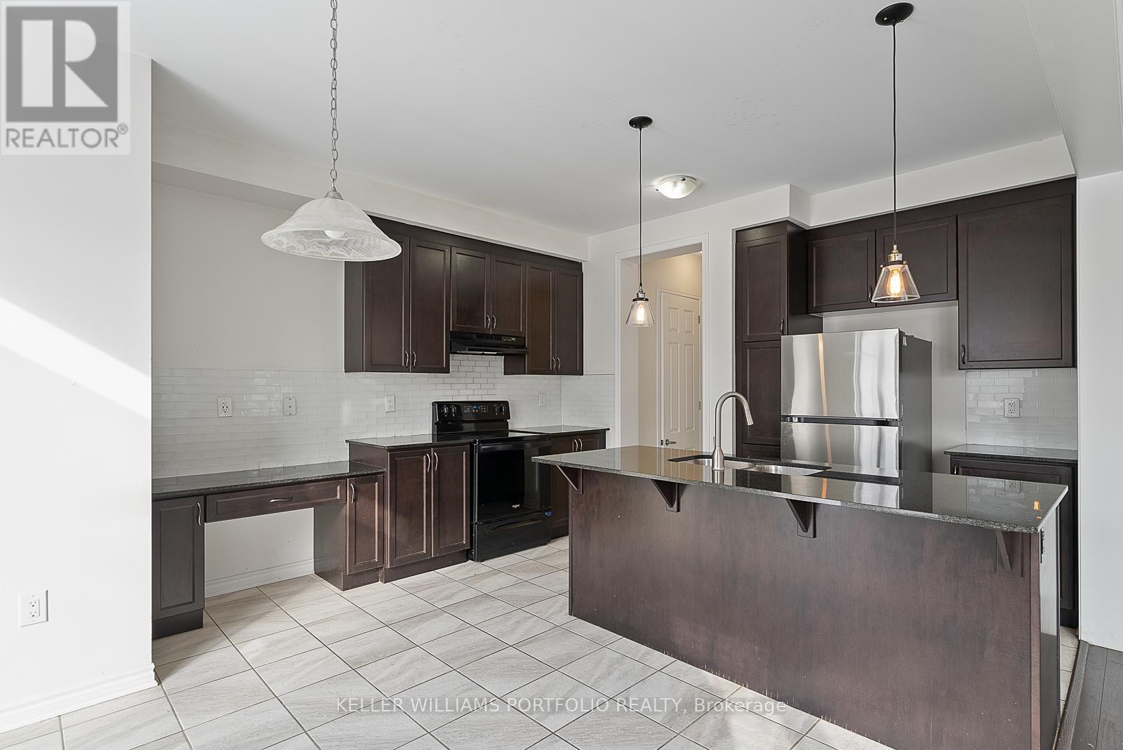 92 Callandar Road, Brampton, Ontario  L7A 5E2 - Photo 11 - W12975686