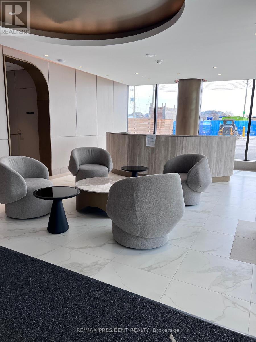 409 - 3006 William Cutmore Boulevard, Oakville, Ontario  L6H 8A4 - Photo 2 - W12975724