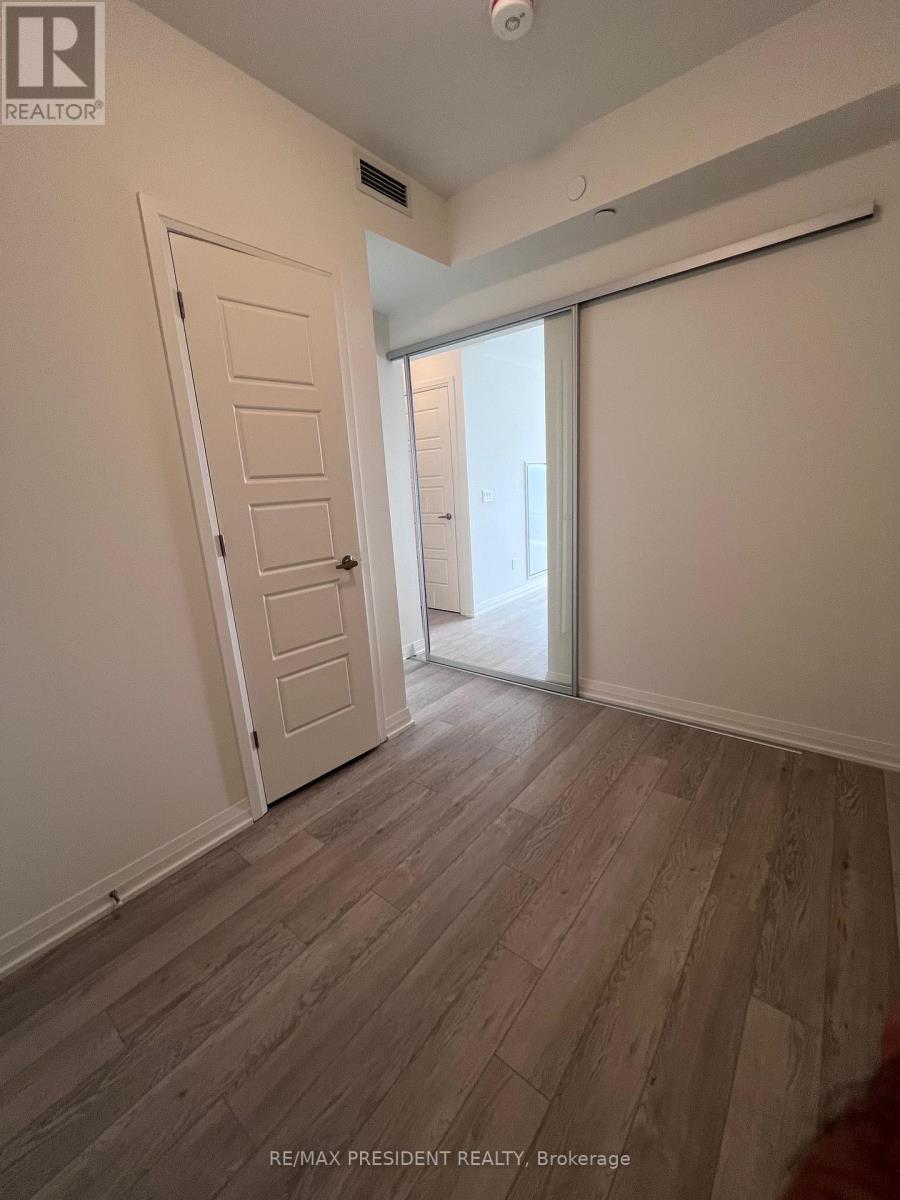 409 - 3006 William Cutmore Boulevard, Oakville, Ontario  L6H 8A4 - Photo 9 - W12975724