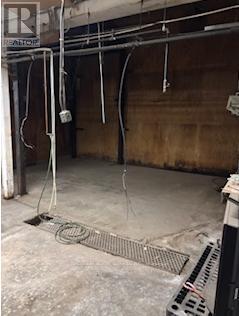 464 Gilbert Avenue, Toronto (Caledonia-Fairbank), Ontario  M6E 4X5 - Photo 13 - W12975734