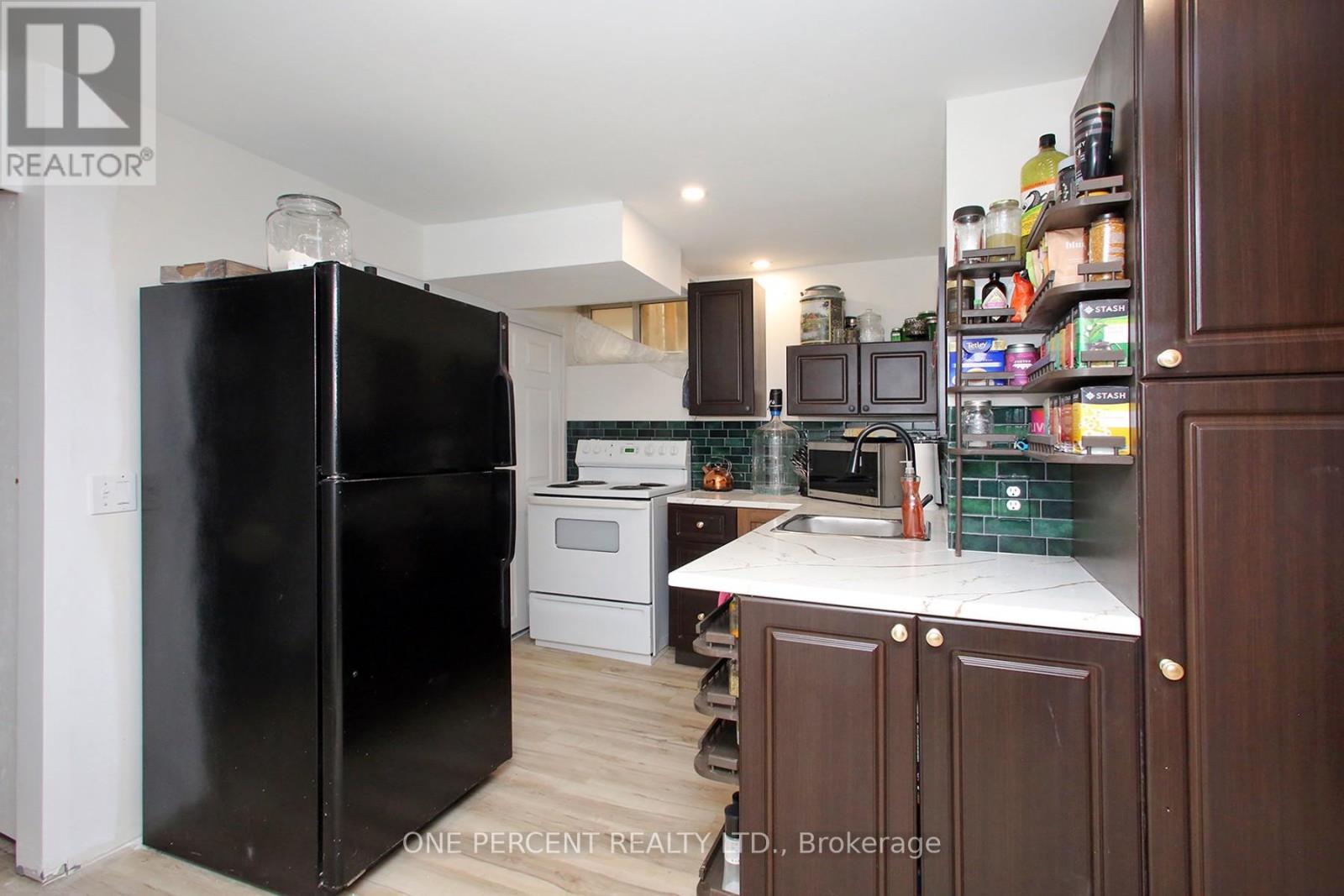 1321 Sixth Line, Oakville, Ontario  L6H 1X3 - Photo 22 - W12975758