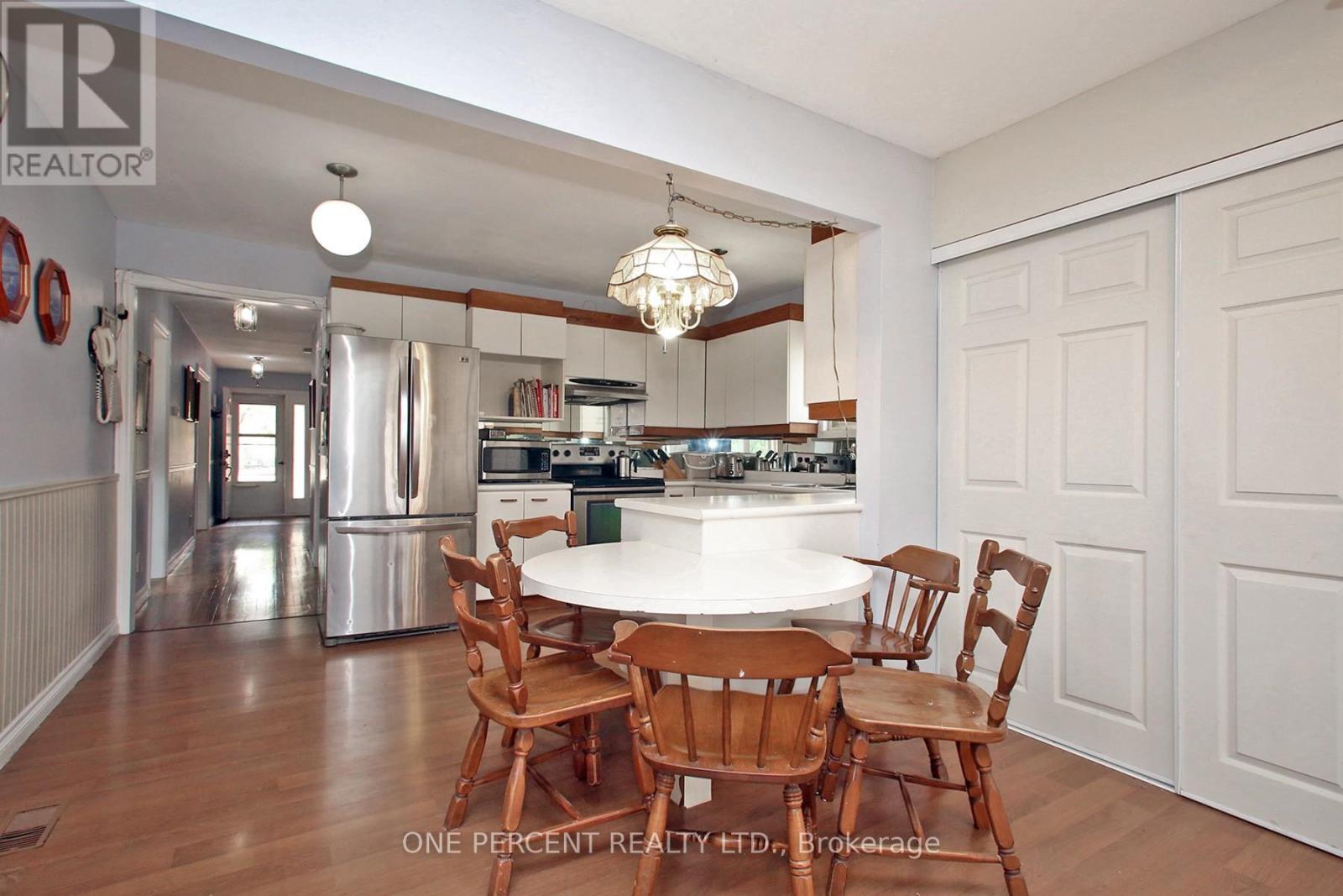 1321 Sixth Line, Oakville, Ontario  L6H 1X3 - Photo 8 - W12975758