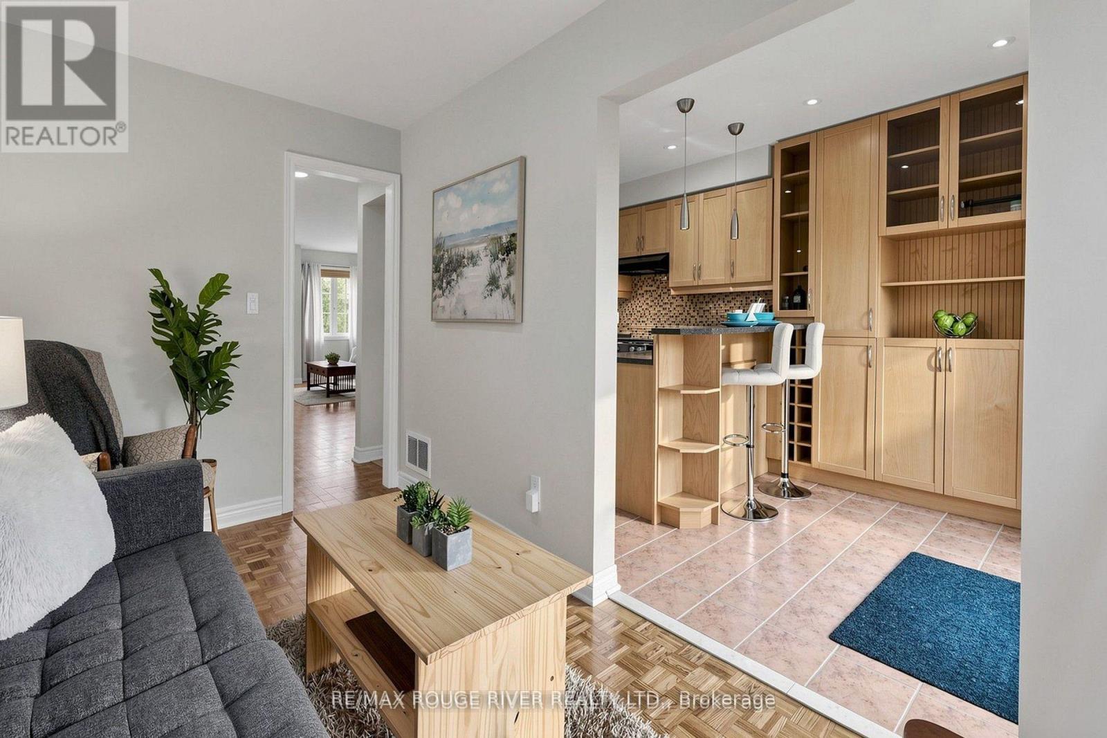 186 Brandon Avenue, Toronto, Ontario  M6H 4H2 - Photo 11 - W12975762