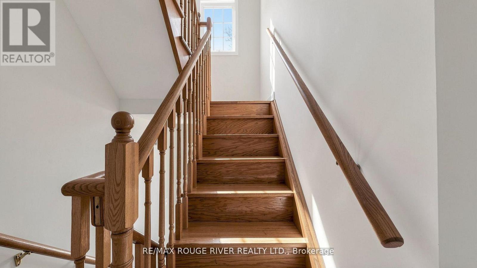 186 Brandon Avenue, Toronto, Ontario  M6H 4H2 - Photo 16 - W12975762