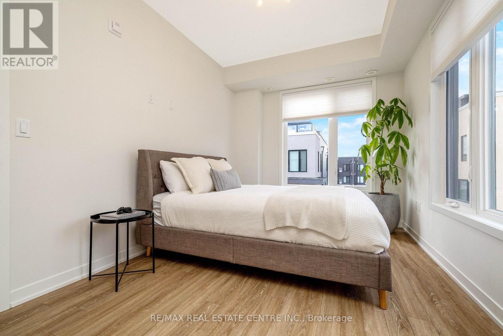 18 - 3409 Ridgeway Drive, Mississauga, Ontario  L5L 0B9 - Photo 20 - W12975766