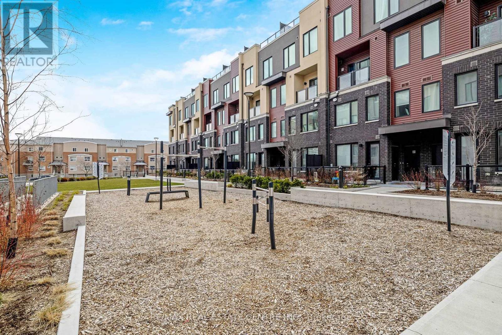 18 - 3409 Ridgeway Drive, Mississauga, Ontario  L5L 0B9 - Photo 39 - W12975766