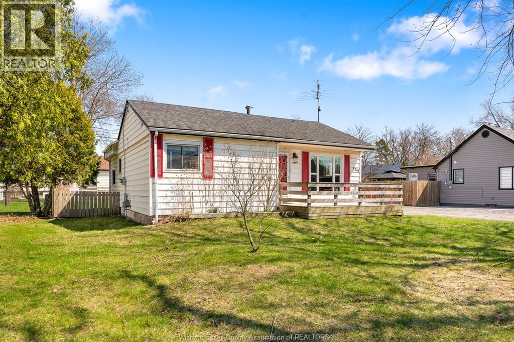 3210 Bliss Road, Windsor, Ontario  N8W 3B1 - Photo 2 - 26007509