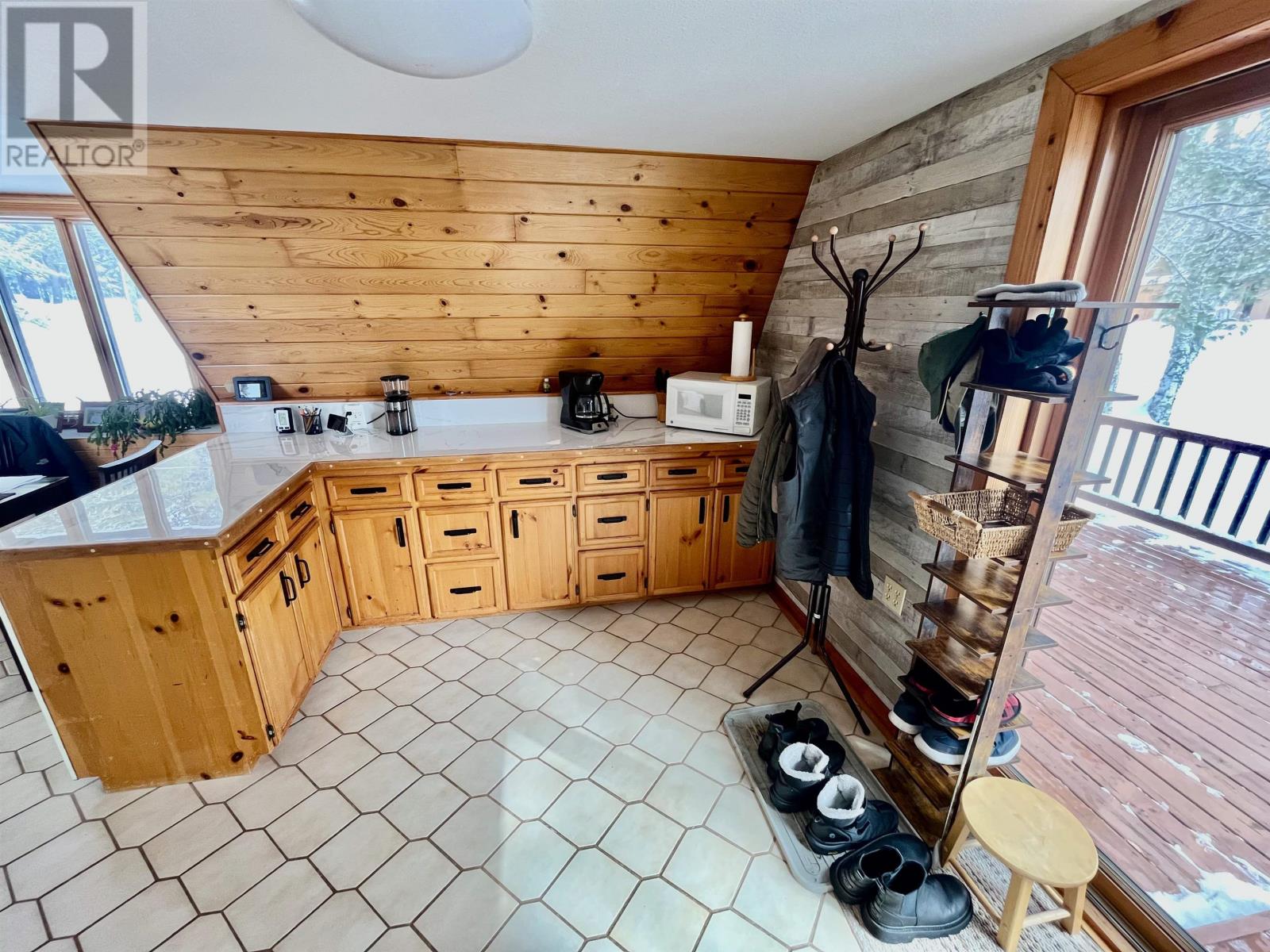 76 Ojibway Dr, Eagle River, Ontario  P0V 1S0 - Photo 11 - TB2600575