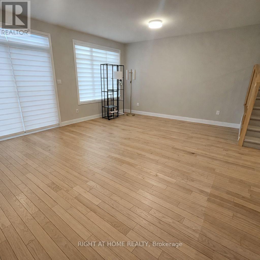 1528 Quarry Street, Russell, Ontario K4R 0G6 - Photo 4 - X12880252