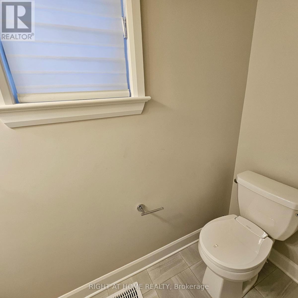 1528 Quarry Street, Russell, Ontario K4R 0G6 - Photo 5 - X12880252