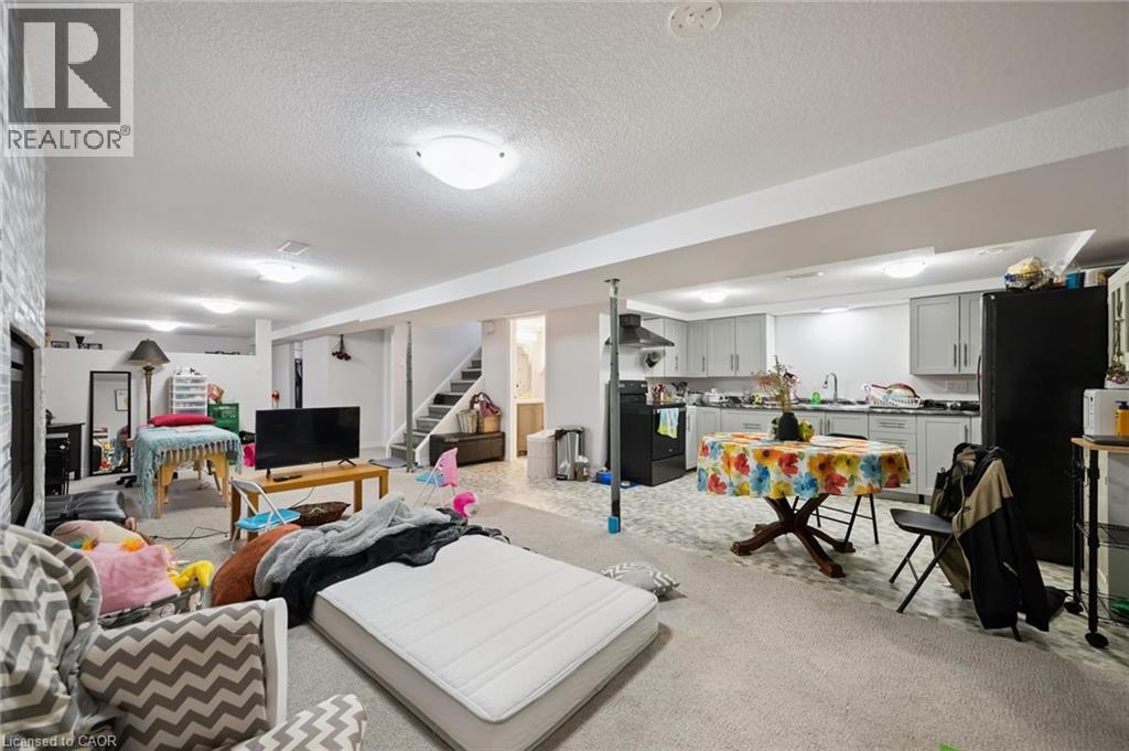 127 Kingswood Drive, Kitchener, Ontario N2E 1B2 - Photo 22 - 40819013