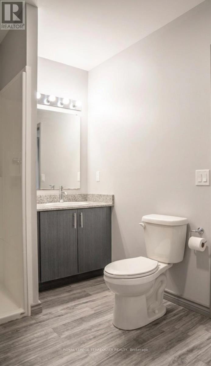 F106 - 275 Larch Street, Waterloo, Ontario  N2L 0J5 - Photo 21 - X12975394