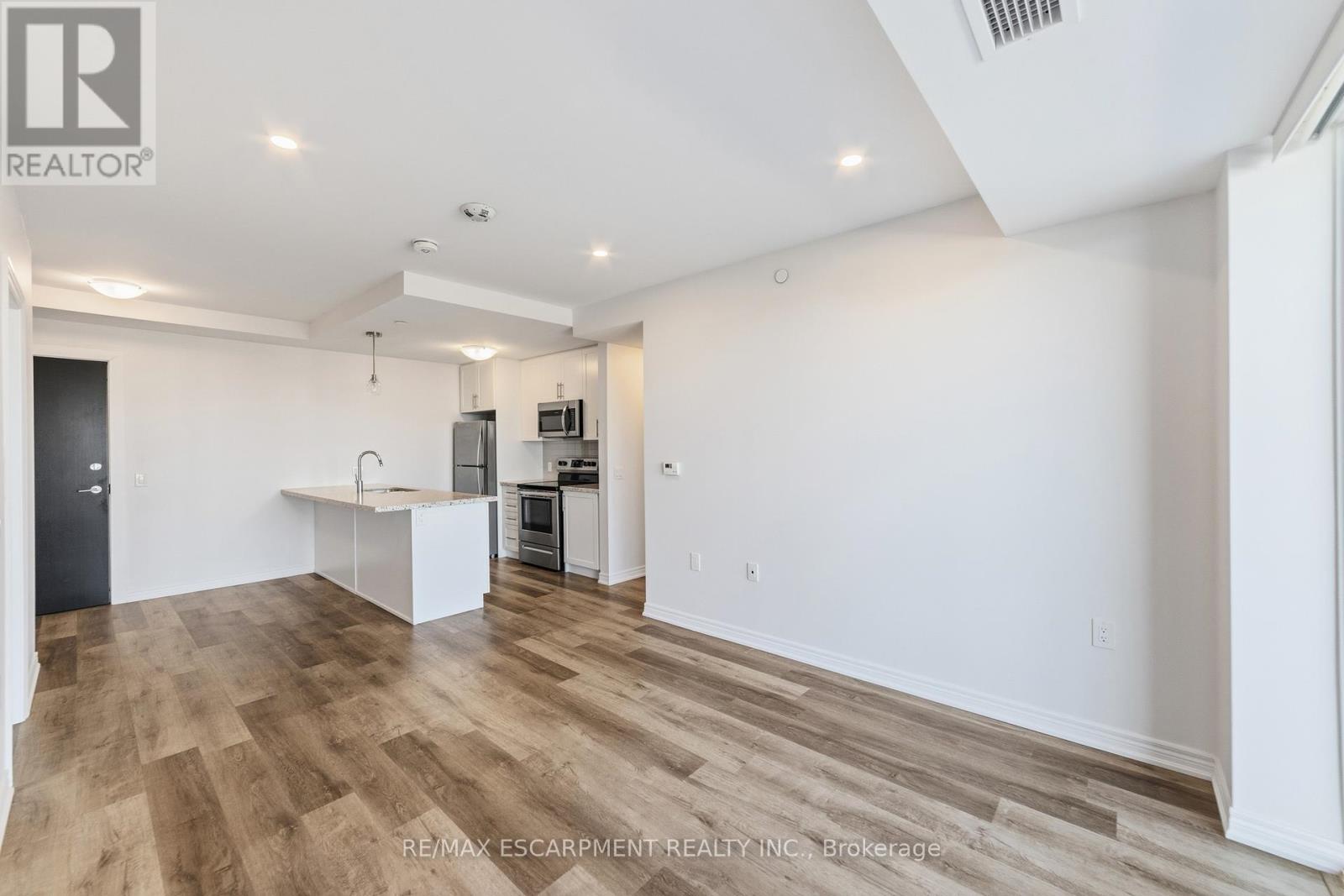 302 - 2750 King Street, Hamilton, Ontario  L8G 1J4 - Photo 6 - X12975564