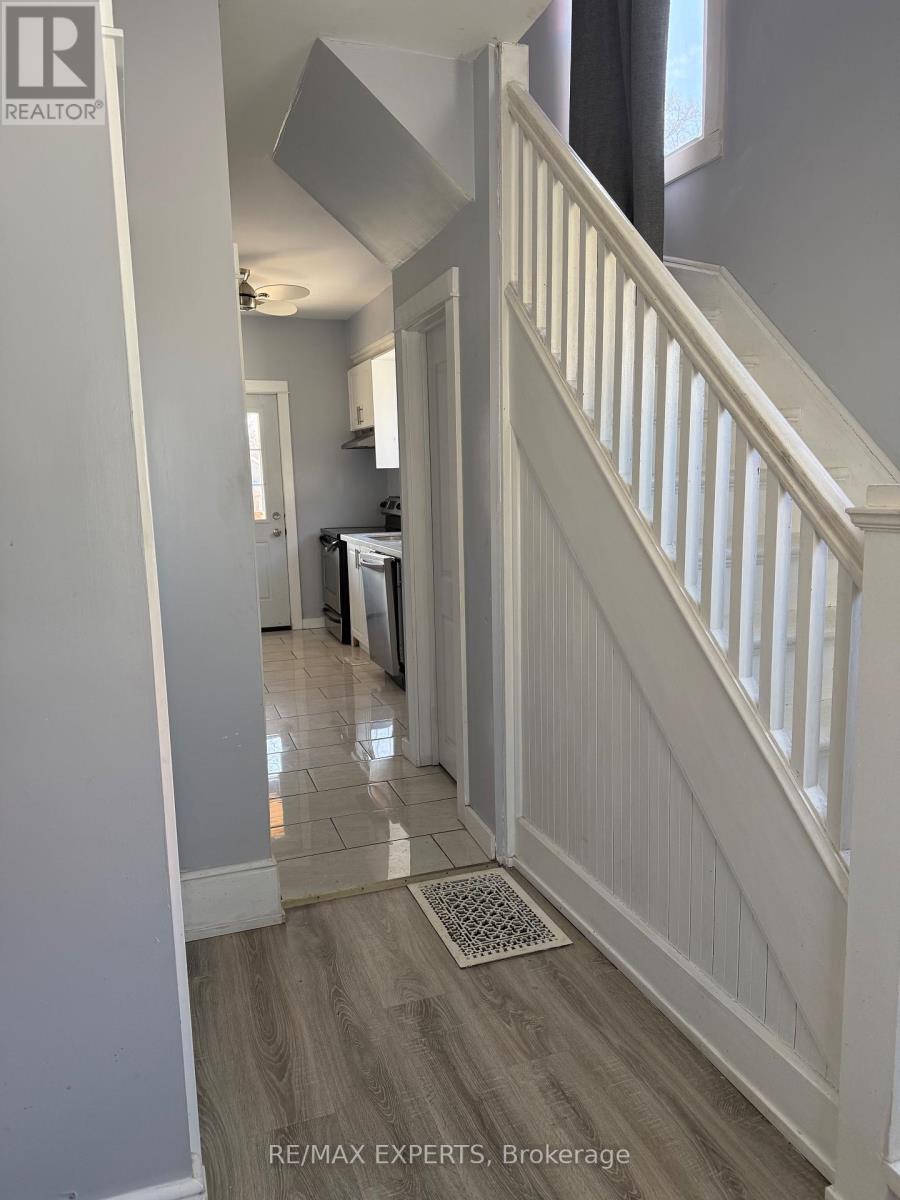 258 Dundas Street, Woodstock, Ontario  N4S 1B1 - Photo 6 - X12975718