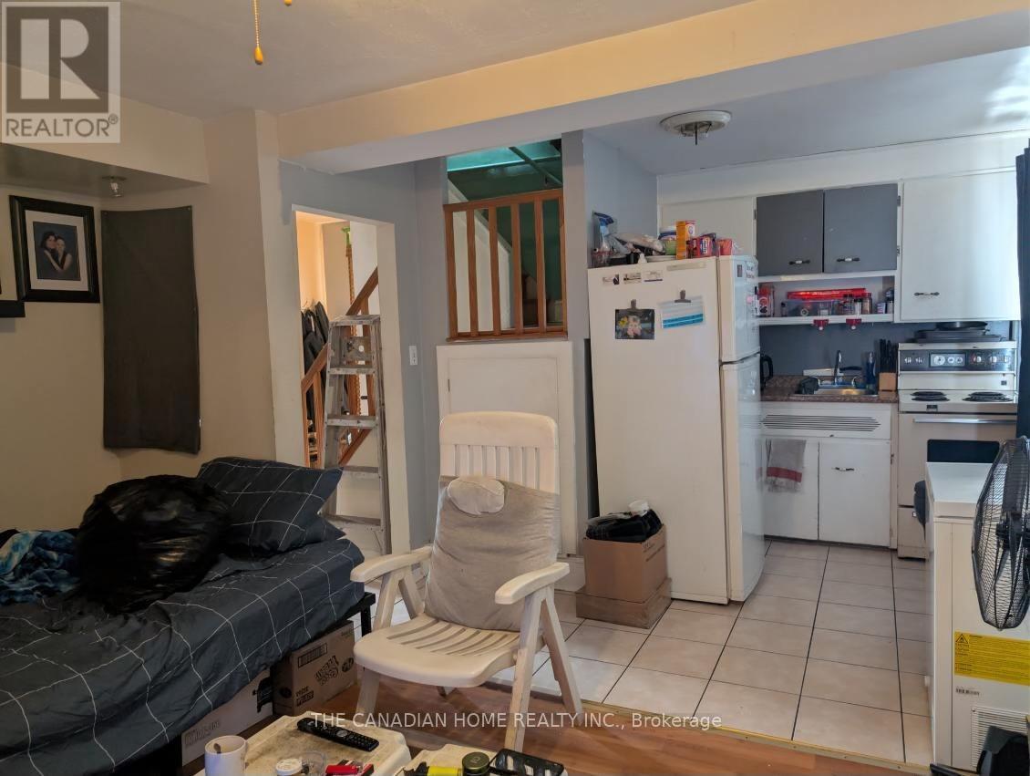 563 Cannon Street E, Hamilton, Ontario  L8L 2G2 - Photo 5 - X12975732