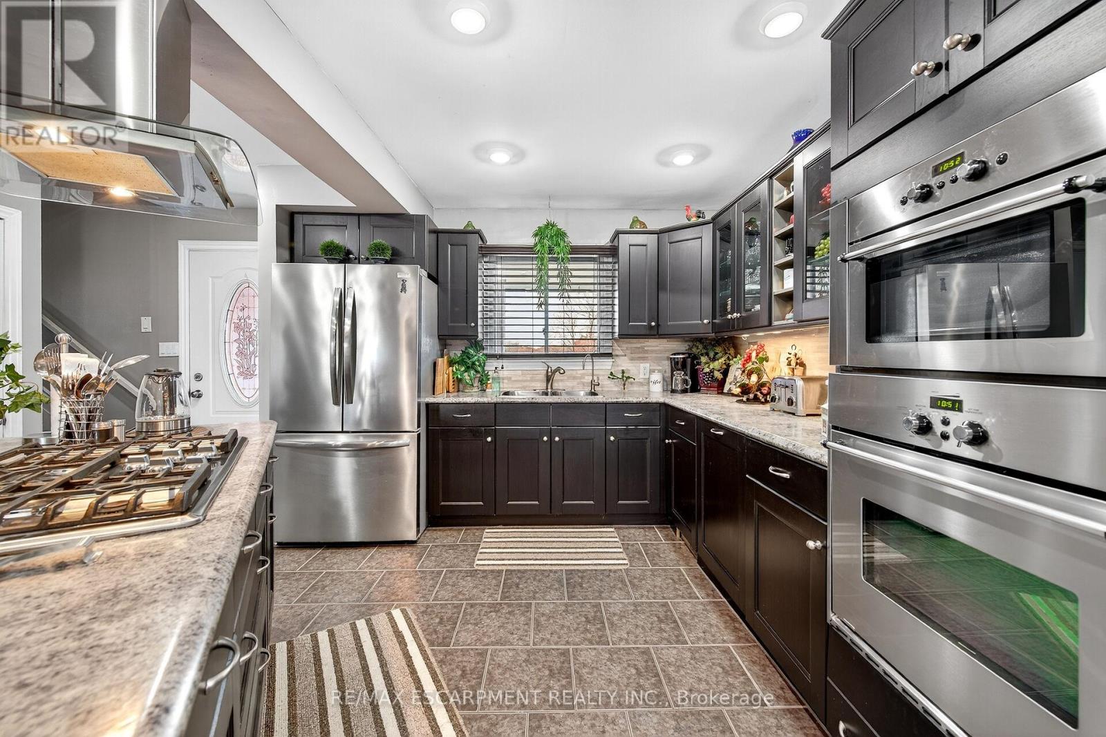 1597 Trinity Church Road, Hamilton, Ontario  L0R 1P0 - Photo 10 - X12975756