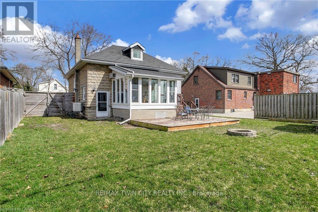 12 Murdoch Street, Cambridge, Ontario  N1R 4H4 - Photo 24 - X12975770