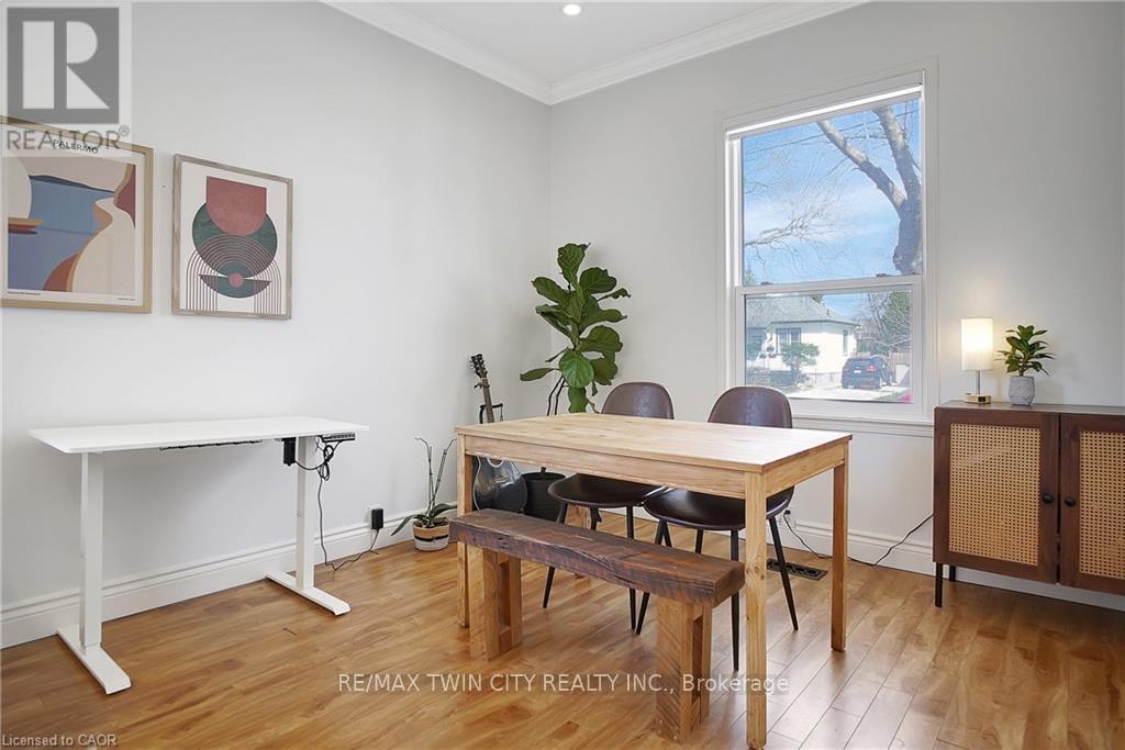 12 Murdoch Street, Cambridge, Ontario  N1R 4H4 - Photo 6 - X12975770