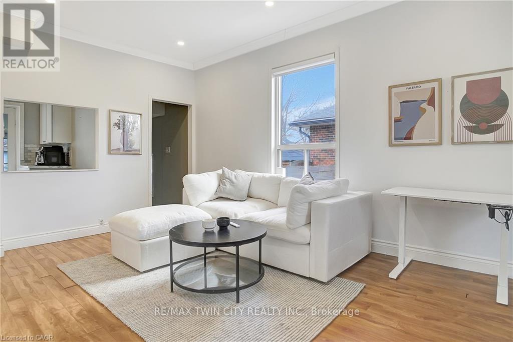 12 Murdoch Street, Cambridge, Ontario  N1R 4H4 - Photo 8 - X12975770