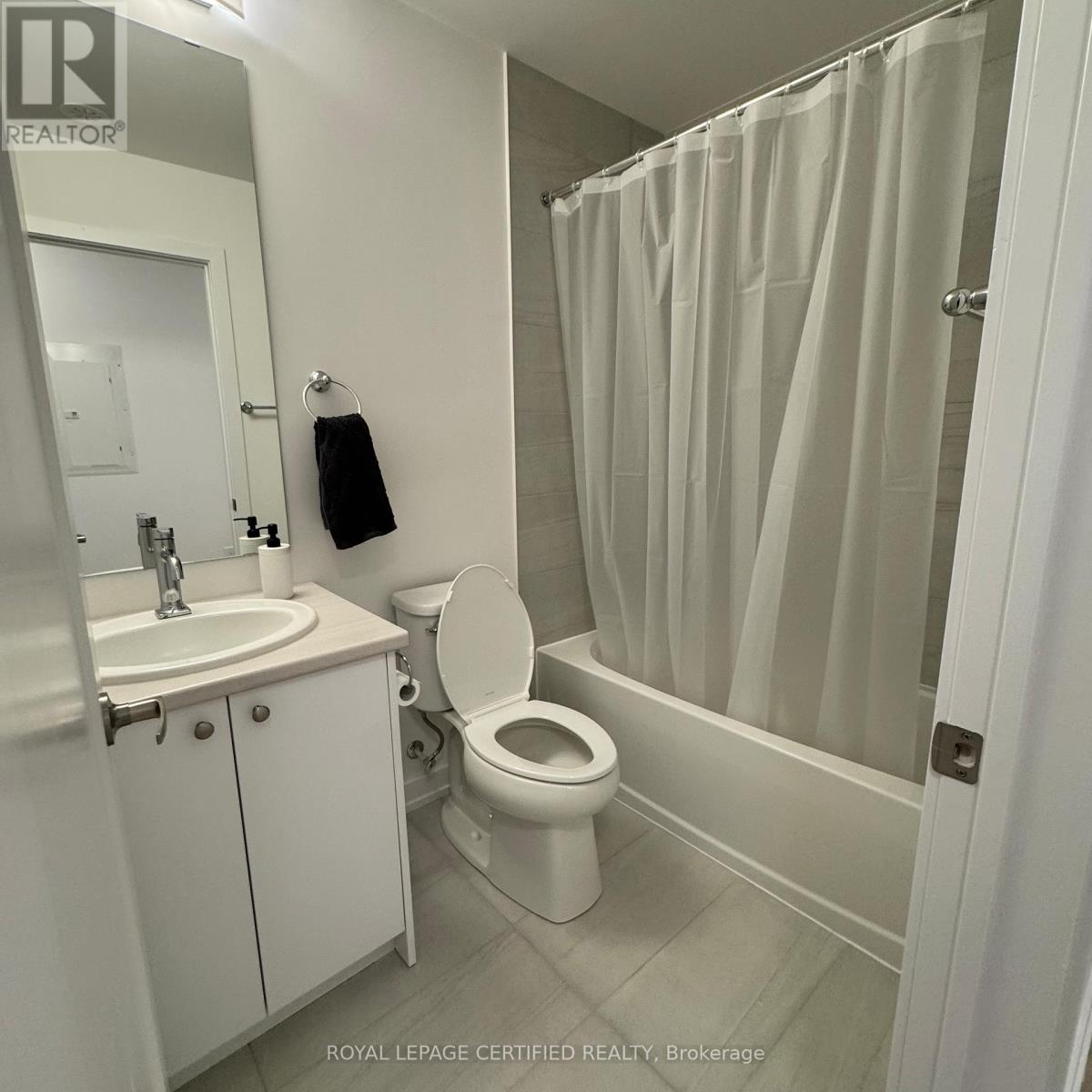 P16 - 25 Palace Street, Kitchener, Ontario  N2E 0L2 - Photo 12 - X12975800