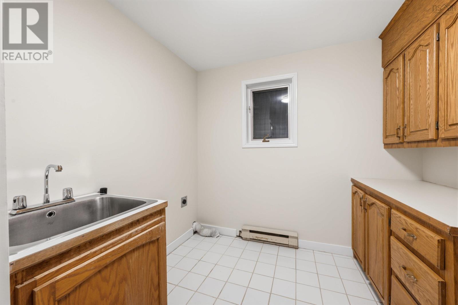 24 The Horseshoe, Dartmouth, Nova Scotia  B2Y 4E5 - Photo 8 - 202606784