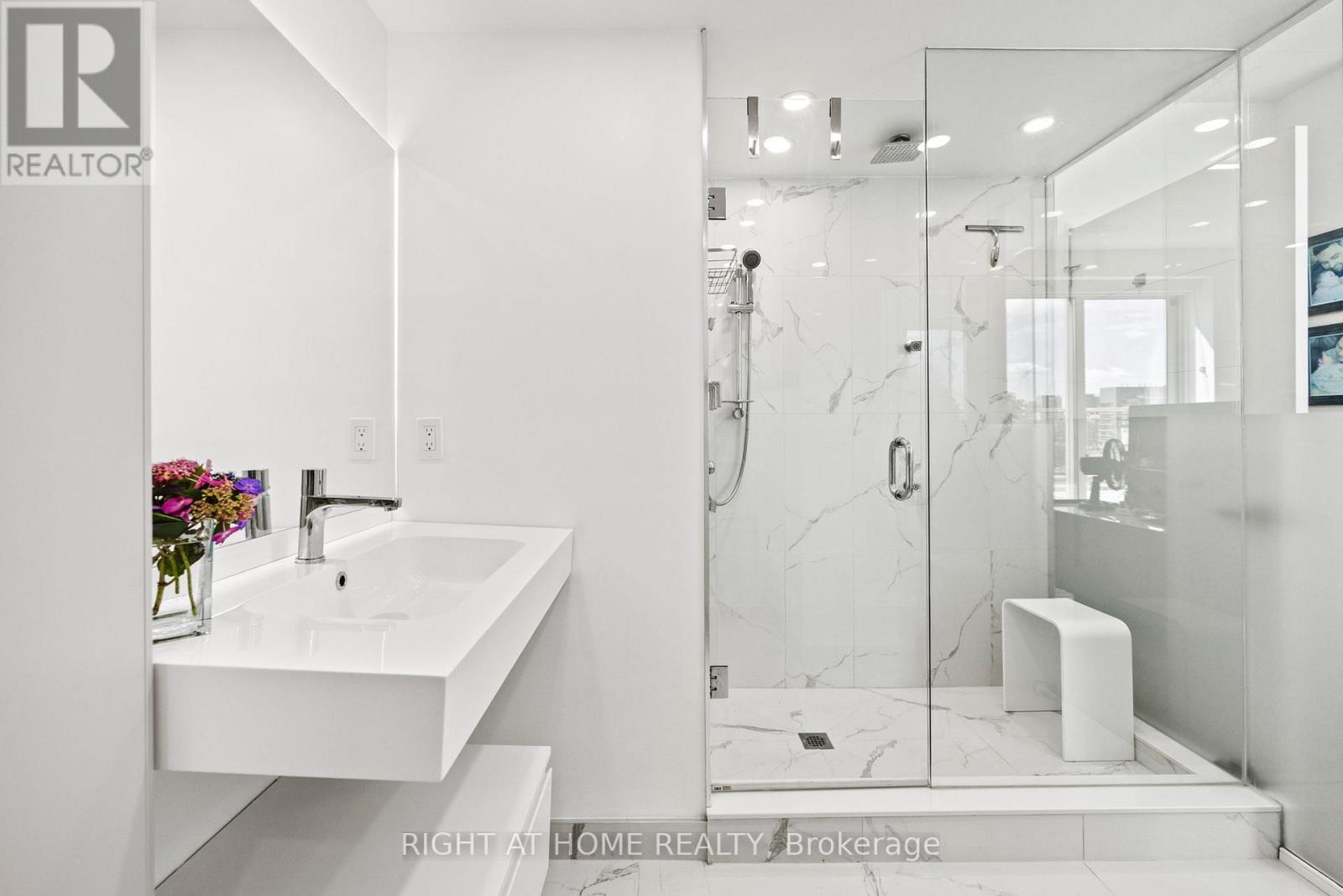 1402 - 168 King Street E, Toronto, Ontario  M5A 4S4 - Photo 28 - C12931548