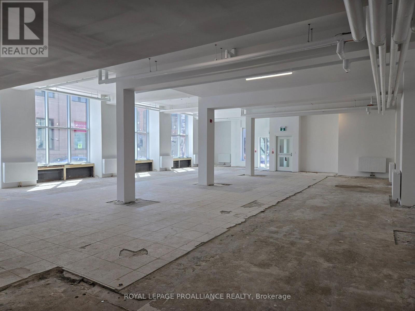 241 Front Street, Belleville, Ontario  K8N 2Z6 - Photo 4 - X12969206