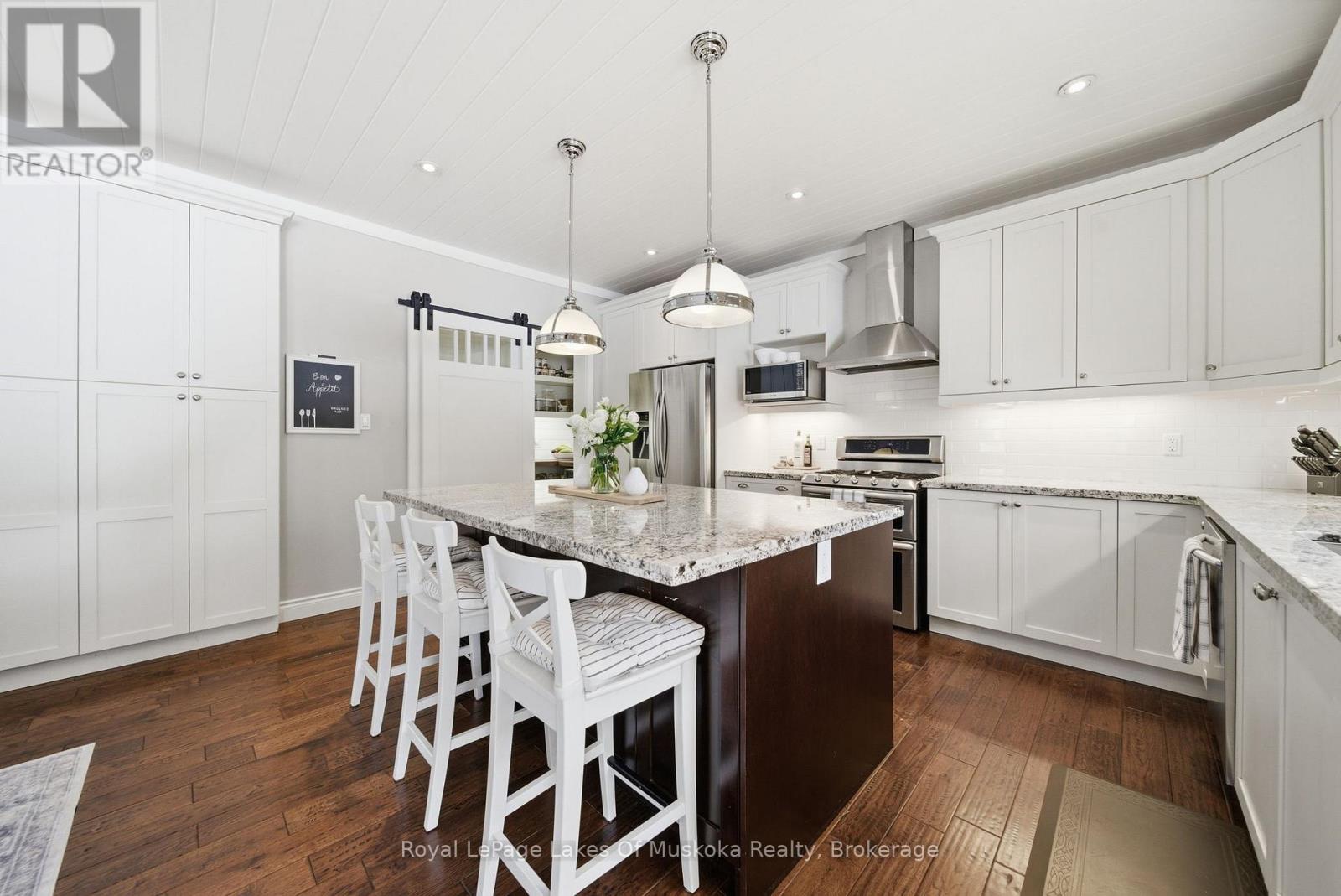 2029 Elana Drive, Severn, Ontario  L3V 0C1 - Photo 11 - S12975916