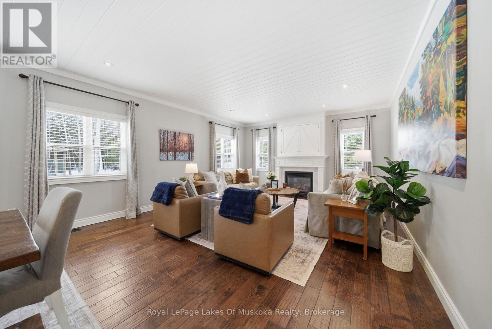 2029 Elana Drive, Severn, Ontario  L3V 0C1 - Photo 6 - S12975916