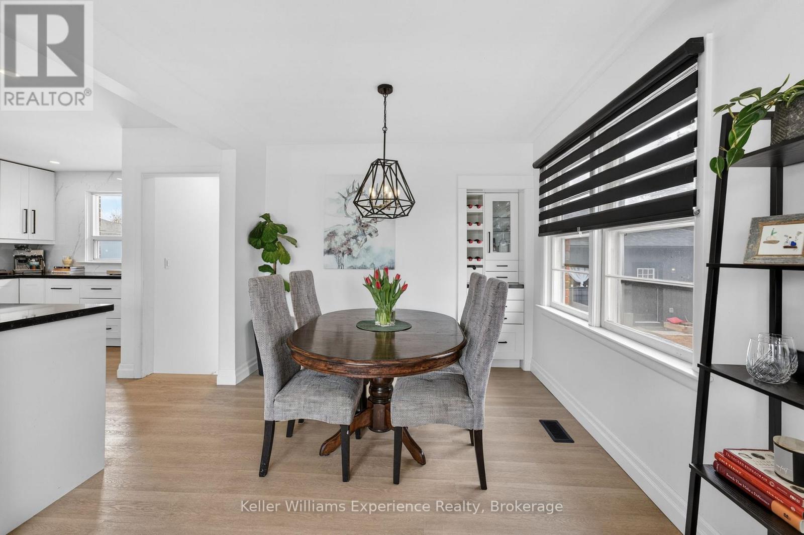 106 Nelson Street, Barrie, Ontario  L4M 4K7 - Photo 16 - S12976056