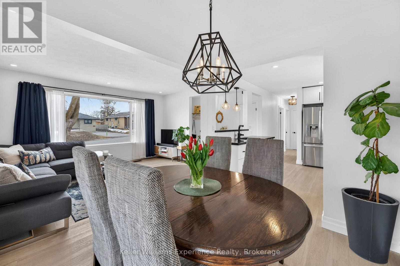 106 Nelson Street, Barrie, Ontario  L4M 4K7 - Photo 17 - S12976056