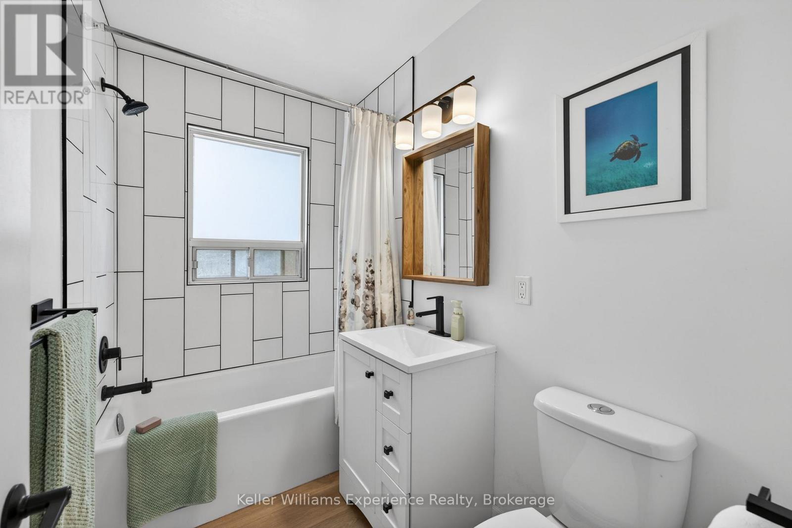 106 Nelson Street, Barrie, Ontario  L4M 4K7 - Photo 24 - S12976056