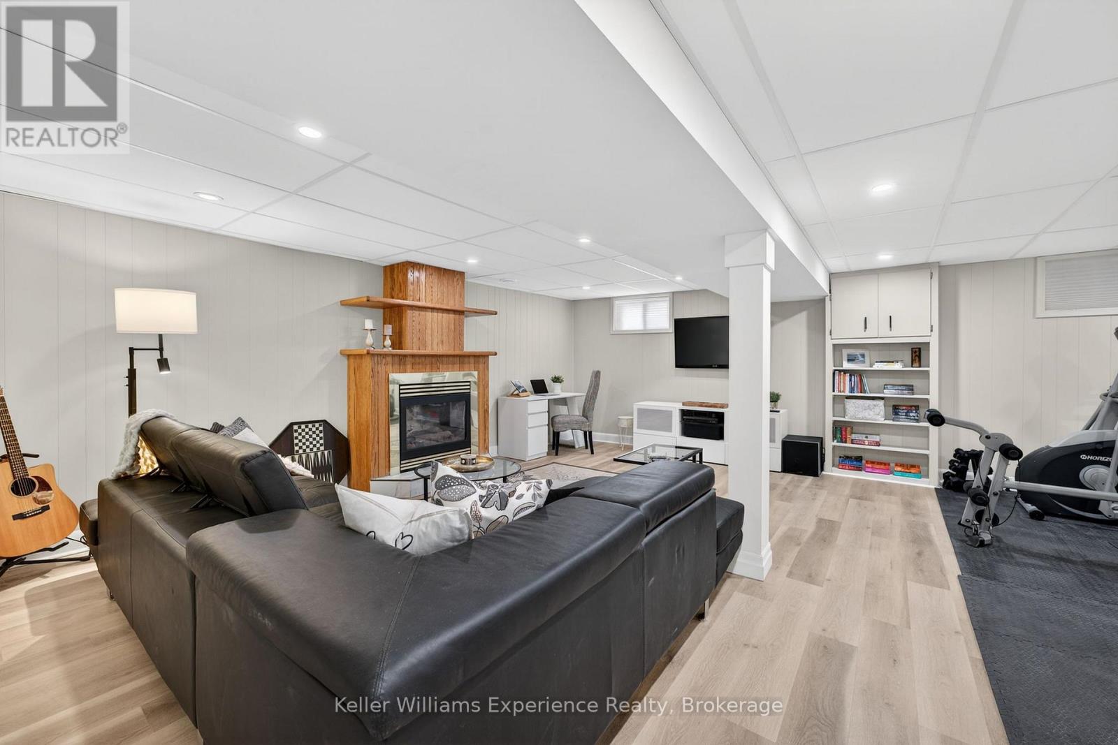 106 Nelson Street, Barrie, Ontario  L4M 4K7 - Photo 29 - S12976056