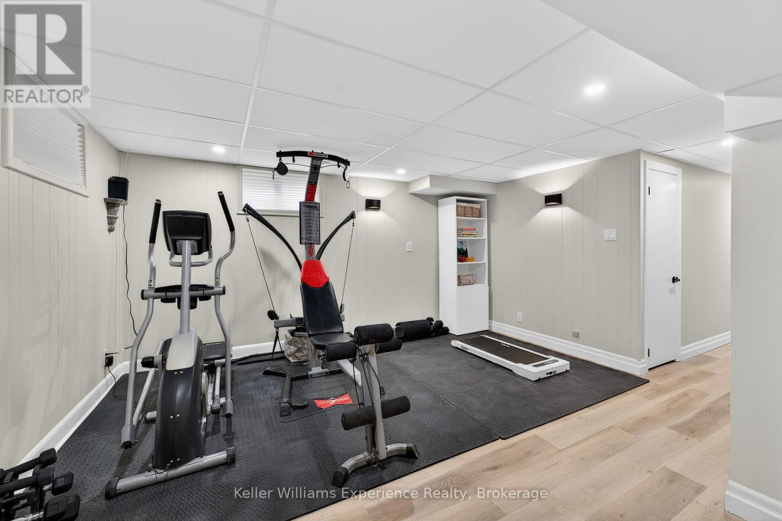 106 Nelson Street, Barrie, Ontario  L4M 4K7 - Photo 34 - S12976056