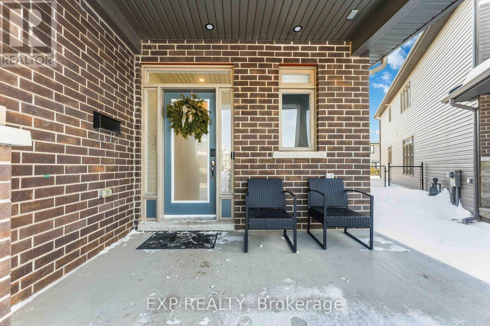 212 Reisling Way, Ottawa, Ontario  K1T 0X1 - Photo 2 - X12794718