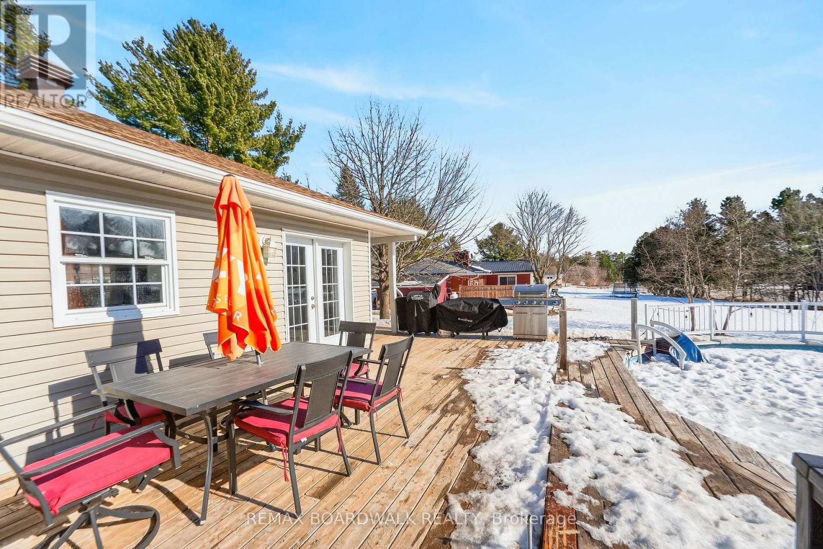 551 Mclachlan Road, Mcnab/braeside, Ontario  K0A 3L0 - Photo 19 - X12871872