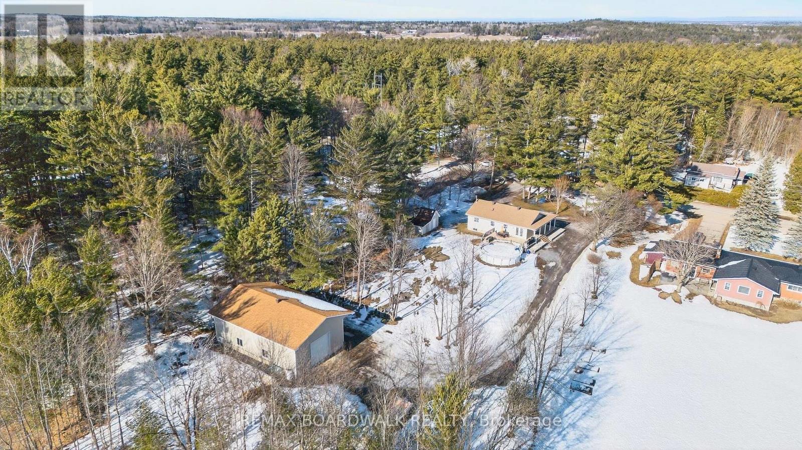 551 Mclachlan Road, Mcnab/braeside, Ontario  K0A 3L0 - Photo 3 - X12871872