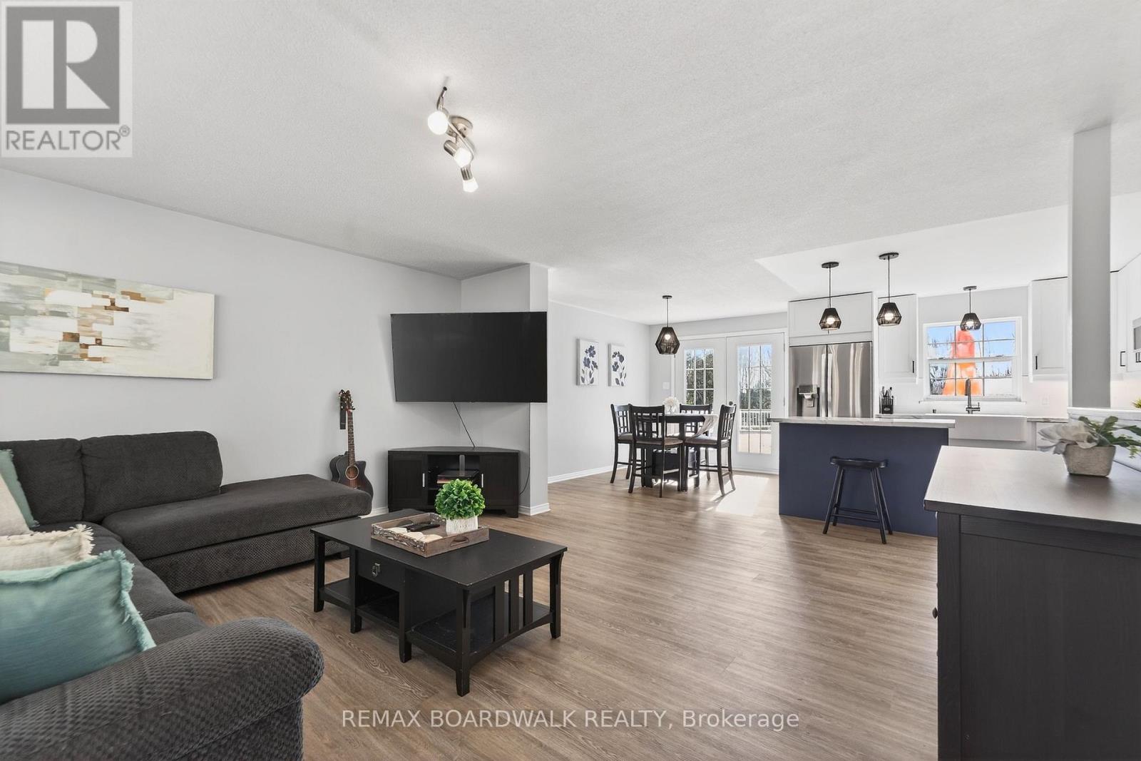 551 Mclachlan Road, Mcnab/braeside, Ontario  K0A 3L0 - Photo 6 - X12871872