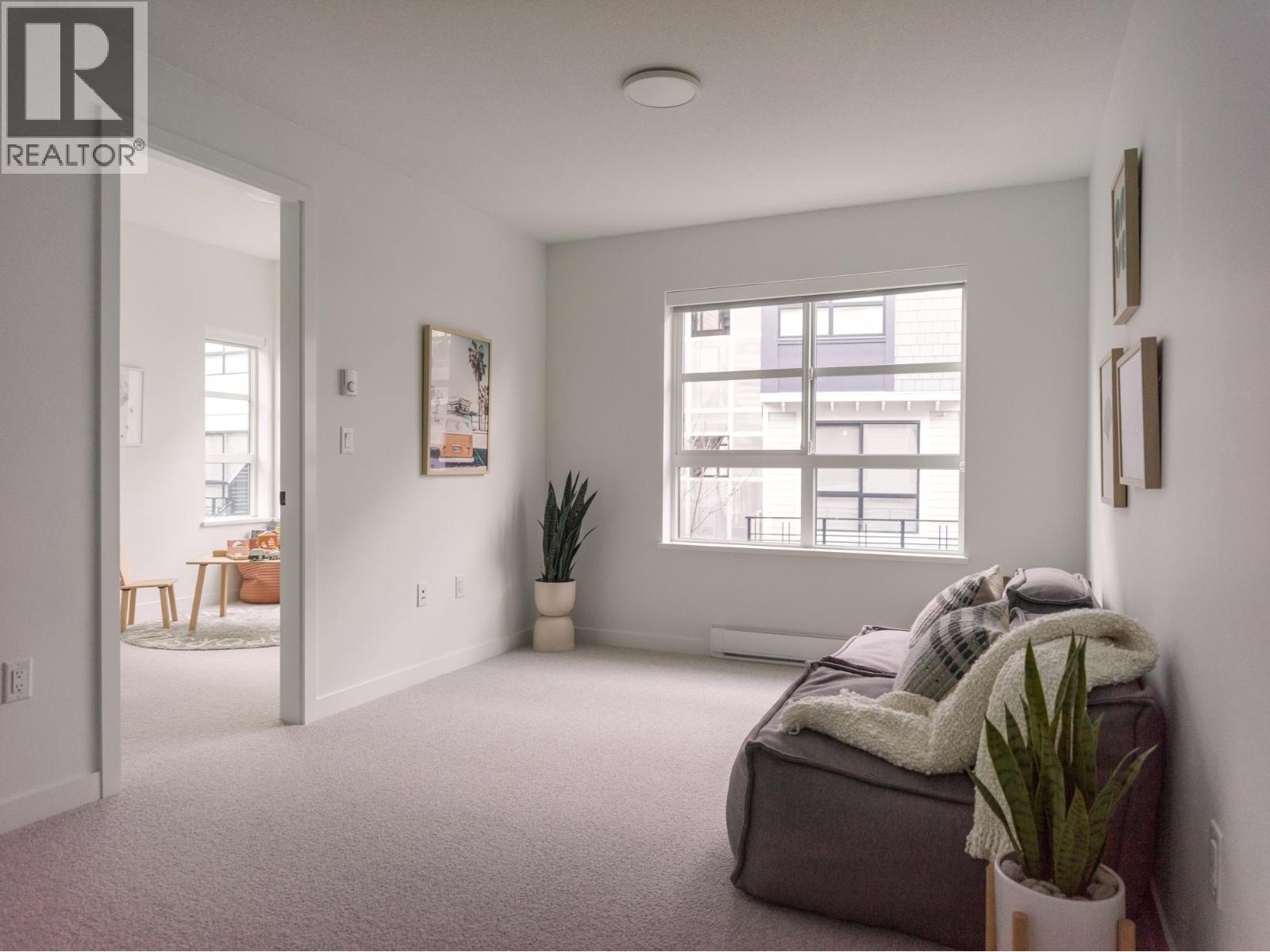 126 2045 Heritage Park Lane, North Vancouver, British Columbia  V7H 0E3 - Photo 7 - R3109102