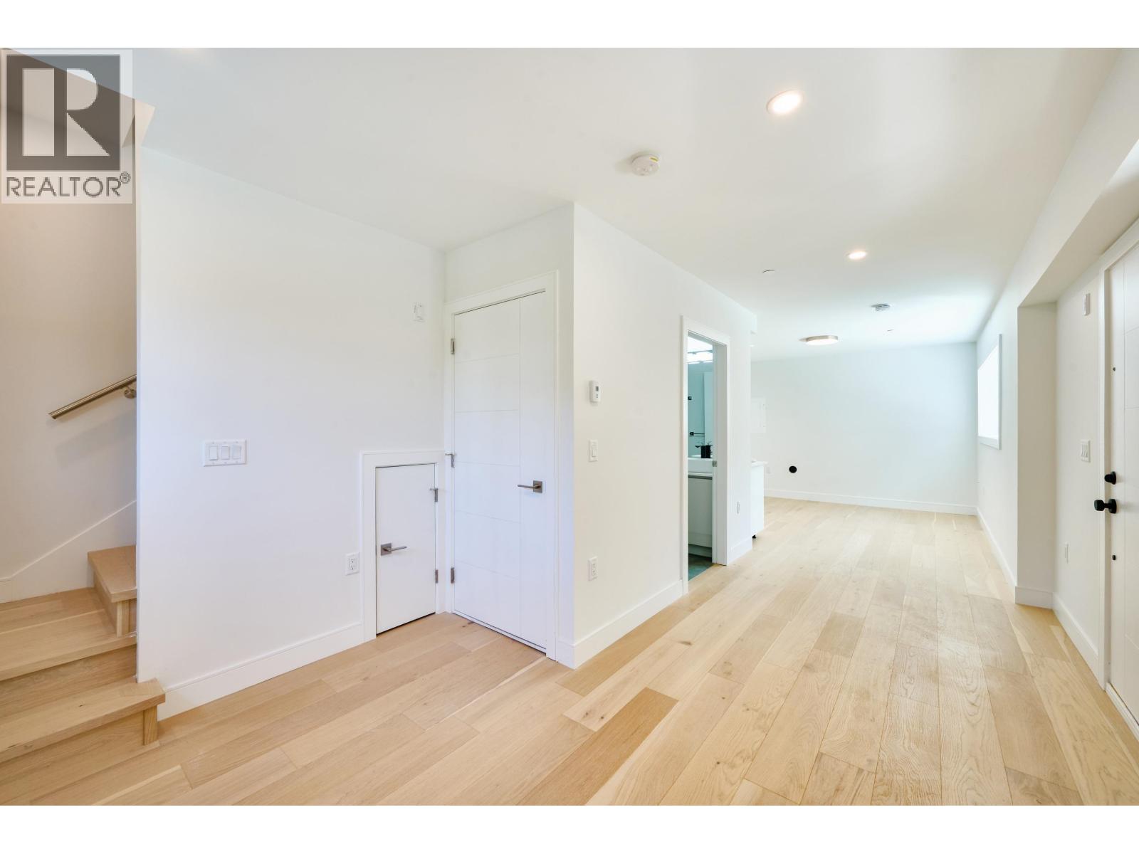 810 E 51st Avenue, Vancouver, British Columbia  V5X 1E5 - Photo 13 - R3109105